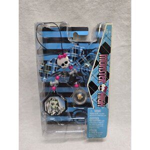 Monster High 2010 Frankie Stein Creeperific Charms Skull Mattel Sealed